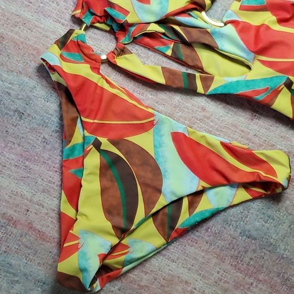 Shein Large Leaf Print Linked Cut Out One piece Swimsuit Yellow blue red - Picture 10 of 14